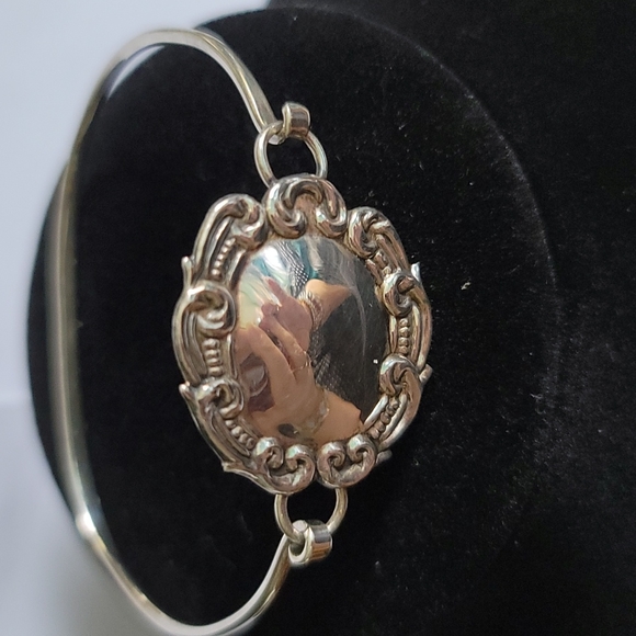 Sterling Bangle bracelet - Picture 1 of 5